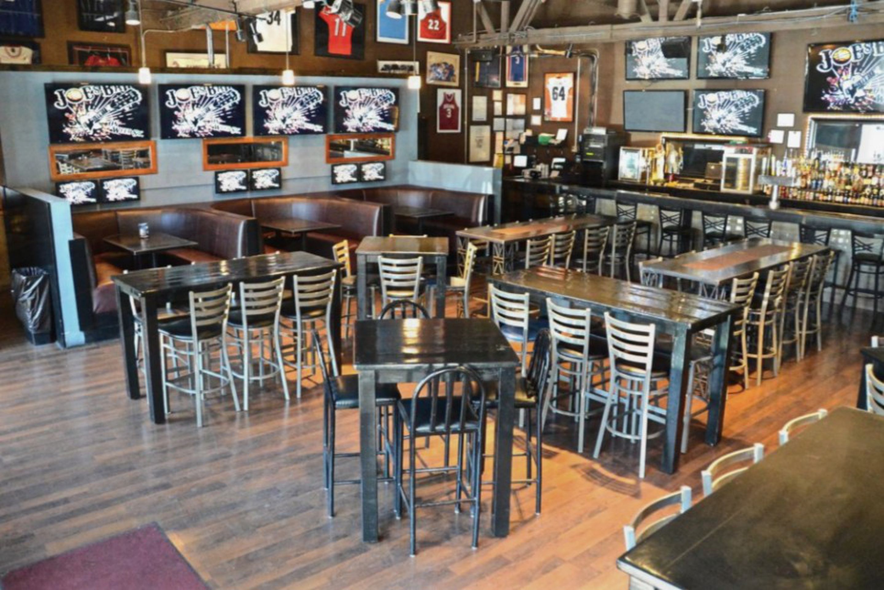 Joe's on Weed Street Outdoor Space in Chicago, IL The Vendry